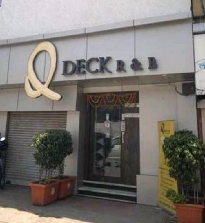 Hotel Q Deck Mumbai Exteriör bild